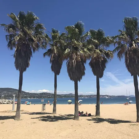 Marcogdu- Proche De Saint-tropez Pour 4 Personnes Avec Vue Sur La Marina Apartment *